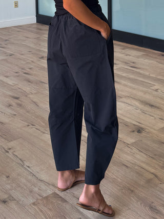 Sprint Theory Active Barrel Pants | Black | RESTOCK