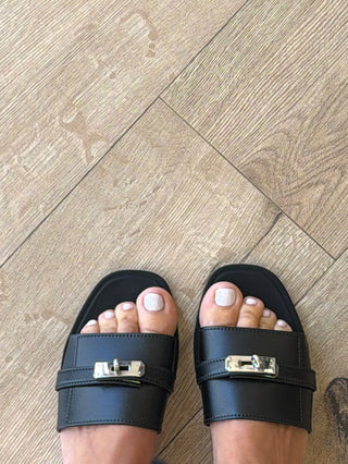 Guiliana Embellished Sandal | Black