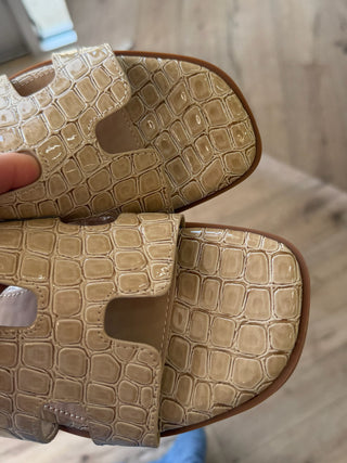 Heritage Croc Embossed Sandal | Bone