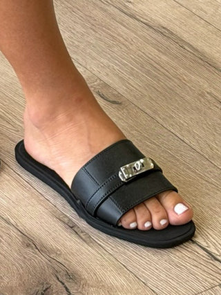 Guiliana Embellished Sandal | Black